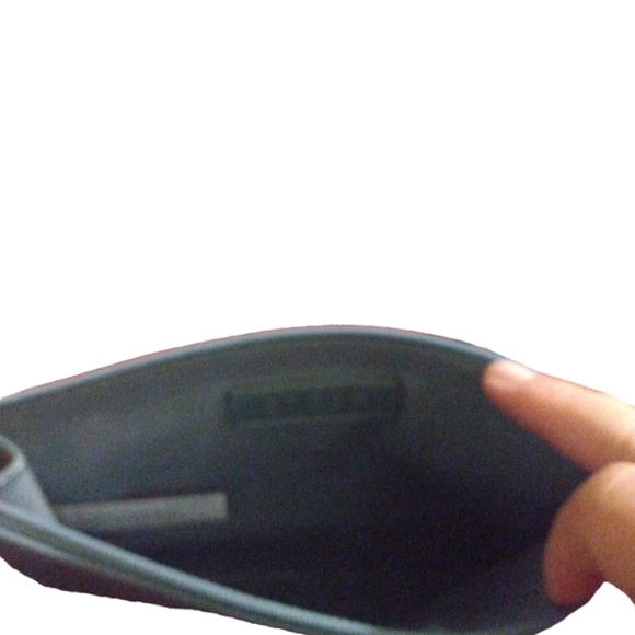 Chico's Periwinkle Blue NWT Zipper Top NOSZ Wristlet 8.5 X 5 - Picture 3 of 10